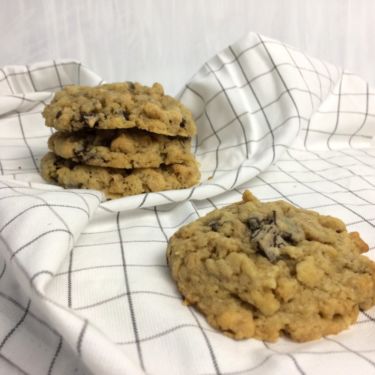 Erdnussbutter-Schoko-Hafercookies