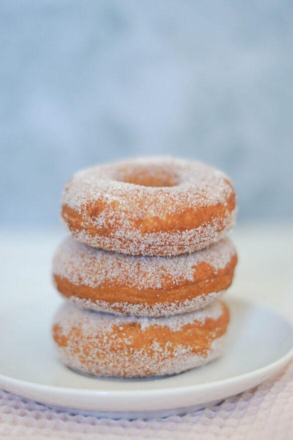 Einfaches Rezept für Donuts mit Hefeteig