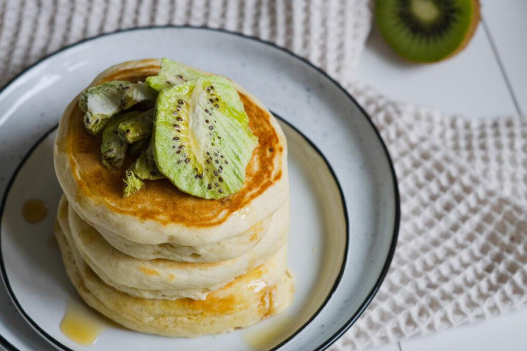 Vegane, fluffige Pancakes: Japanische Soufflé-Pancakes vegan